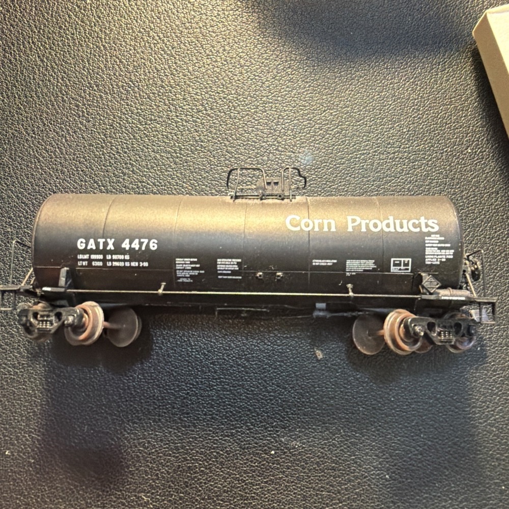ATLAS-#40321-CASCO (GATX)-17,600 GALLON CORN SYRUP TANK CAR #4469-N-SCALE!